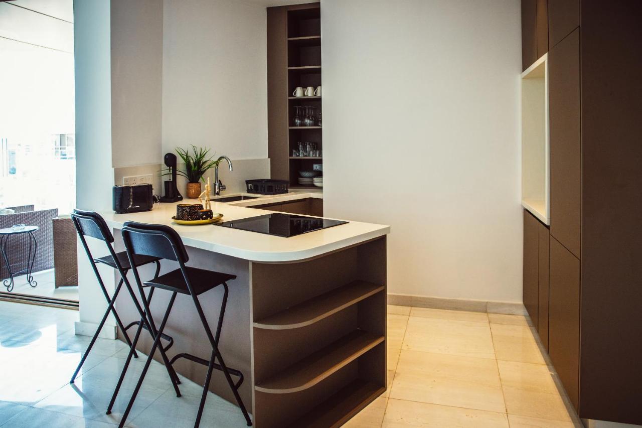 Ferienwohnung Phaedrus Living: 360 Tower Luxury Flat Nikosia Exterior foto