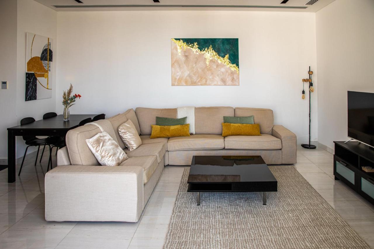 Ferienwohnung Phaedrus Living: 360 Tower Luxury Flat Nikosia Exterior foto