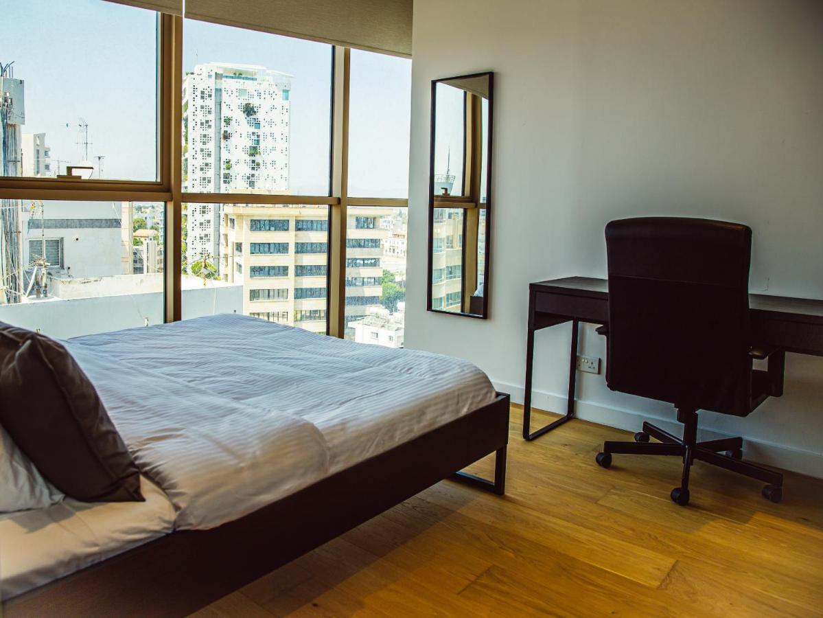 Ferienwohnung Phaedrus Living: 360 Tower Luxury Flat Nikosia Exterior foto